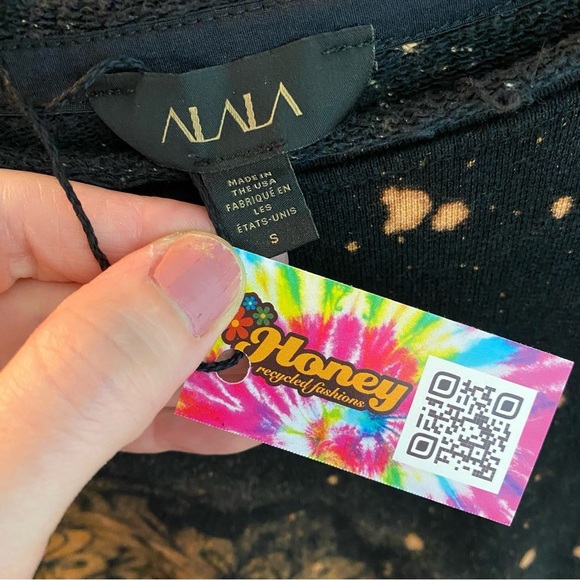 Alala Cropped Sweatshirt Womens Size Small Pullover Mandala Stencil Black Orange - Picture 8 of 12